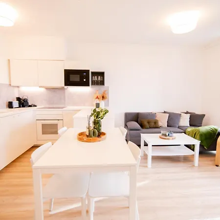 Loomena - Free Garage Апартаменты