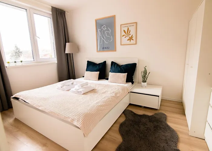 Loomena - Free Garage Apartman *